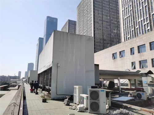 清远冷却塔填料更换安装过程介绍(清远冷却塔塑料网格填料)